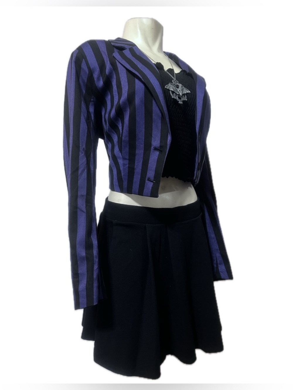 Hot Topic Crop Blazer - Picture 4 of 6